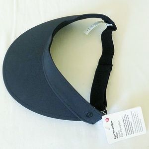 Lululemon fast paced run visor, one size, new